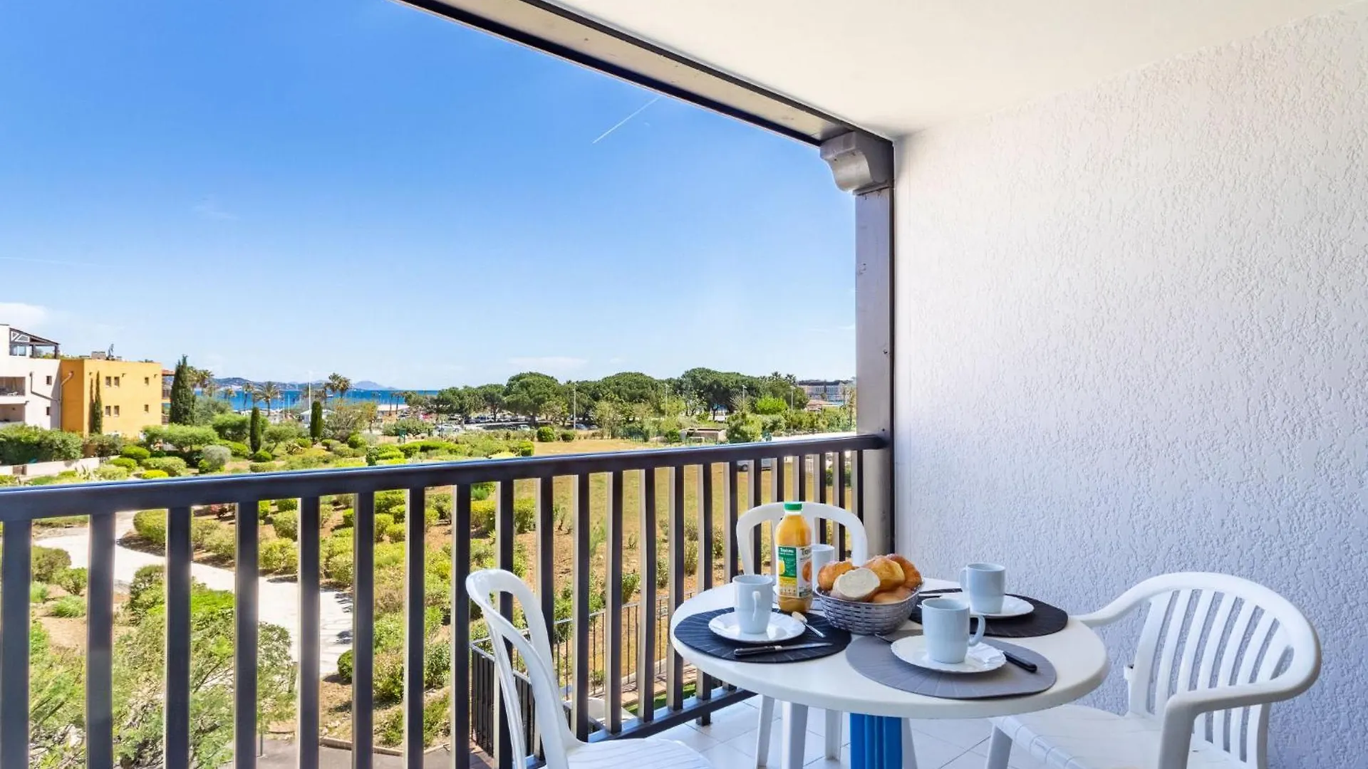 Apartment Les Marines-6 By Interhome La Foux